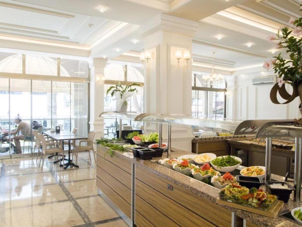 Özcan Beach Hotel
