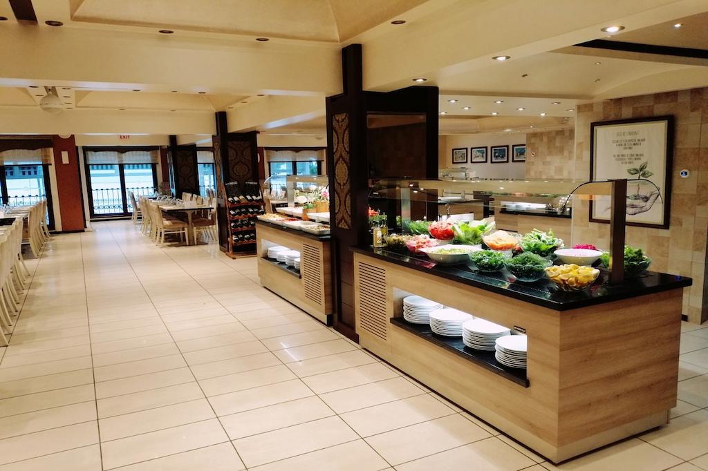 Iris Hotel & Spa