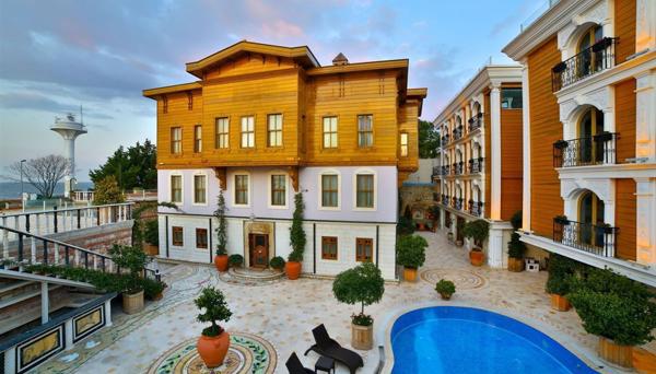 Seven Hills Palace Hotel
