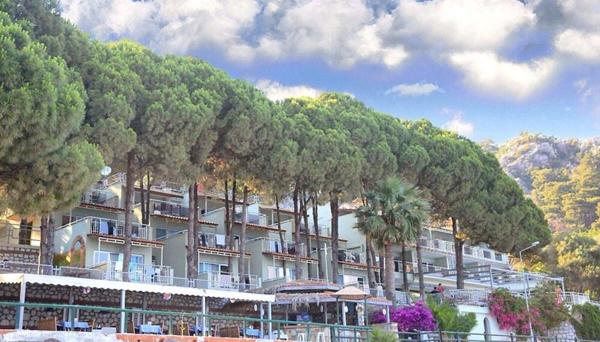 Pine Beach Boutique Hotel