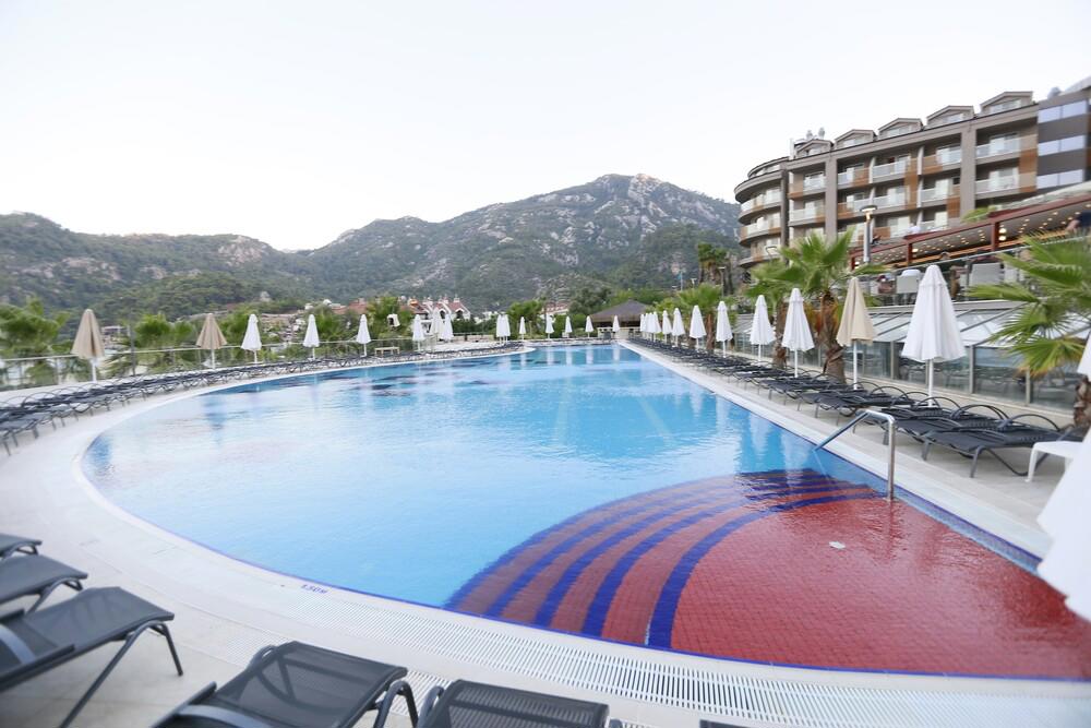 Turunç Premium Otel