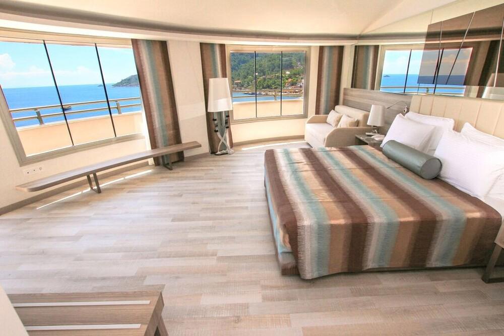 Turunç Premium Otel