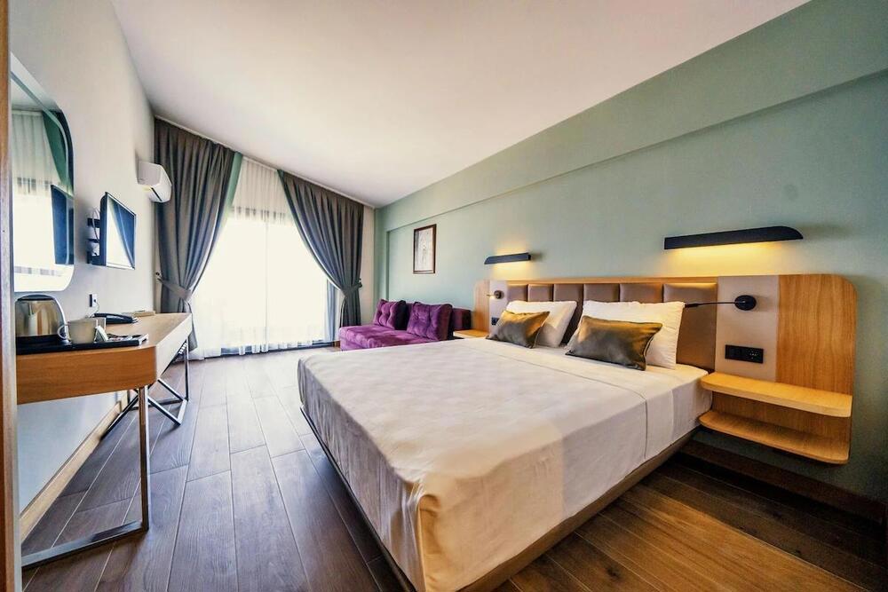 Premier Nergis Beach Hotel
