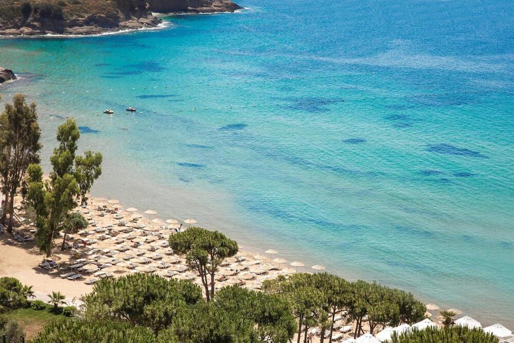 Aria Claros Beach & Spa Resort