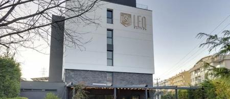 Leo Suites Hotel