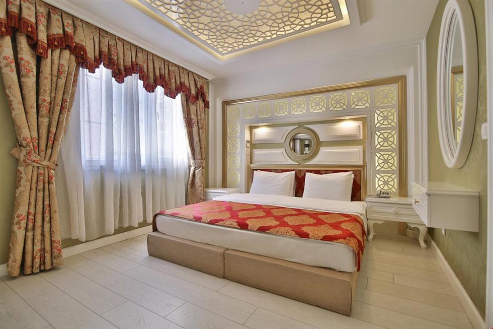 Hotel Queens Land