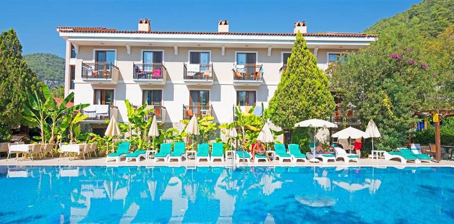 Perdikia Beach Hotel