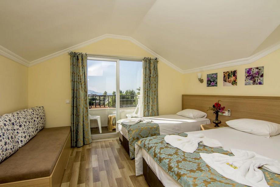 Magic Tulip Hotel
