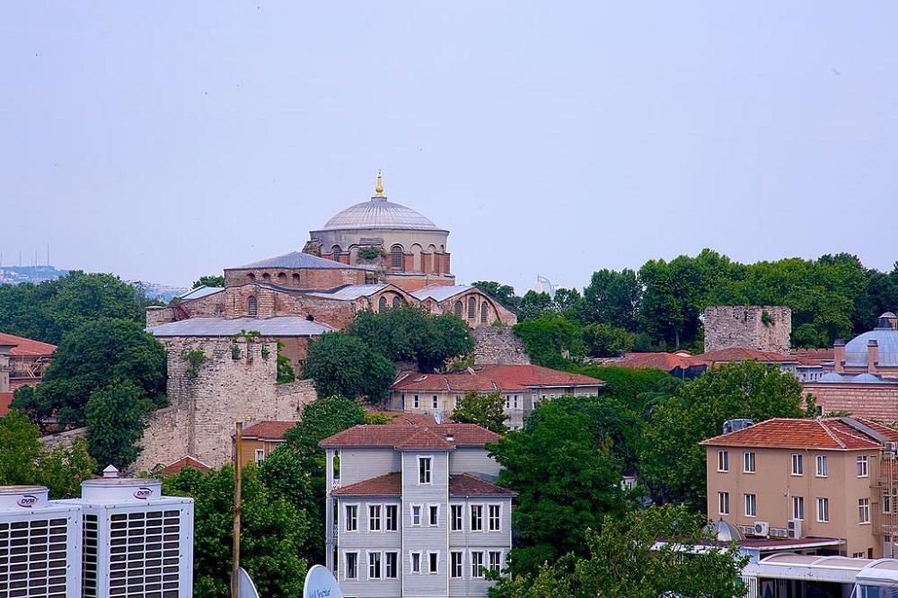 The İstanbul Hotel