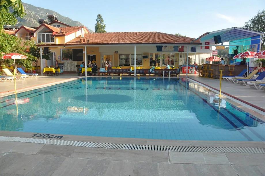 Happy Nur Hotel