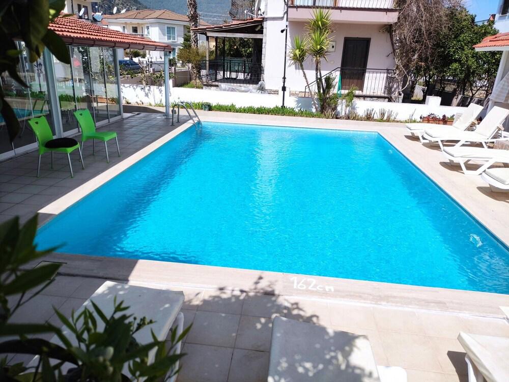Karaca Apart