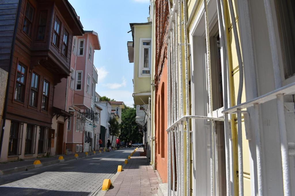 Enderun By Otantik Suites