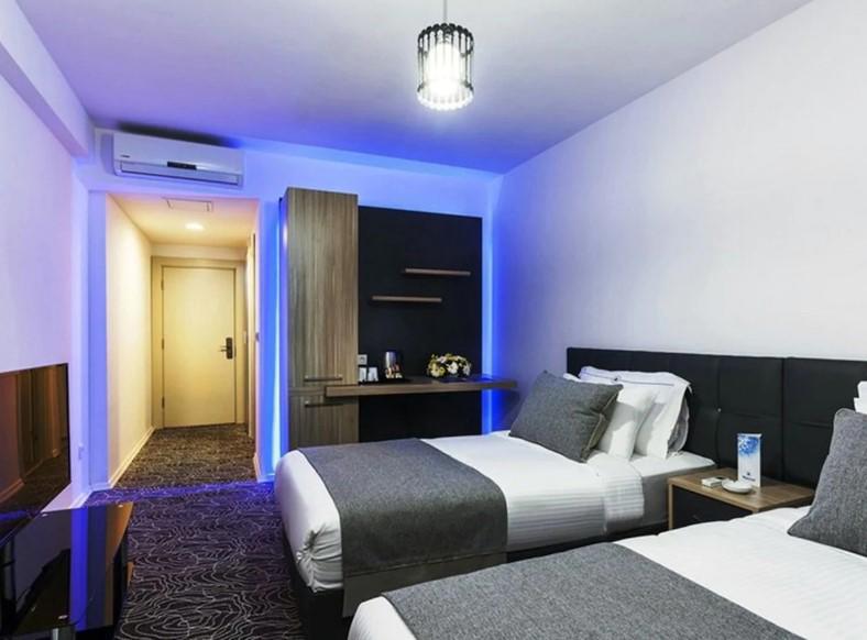 Live Suites