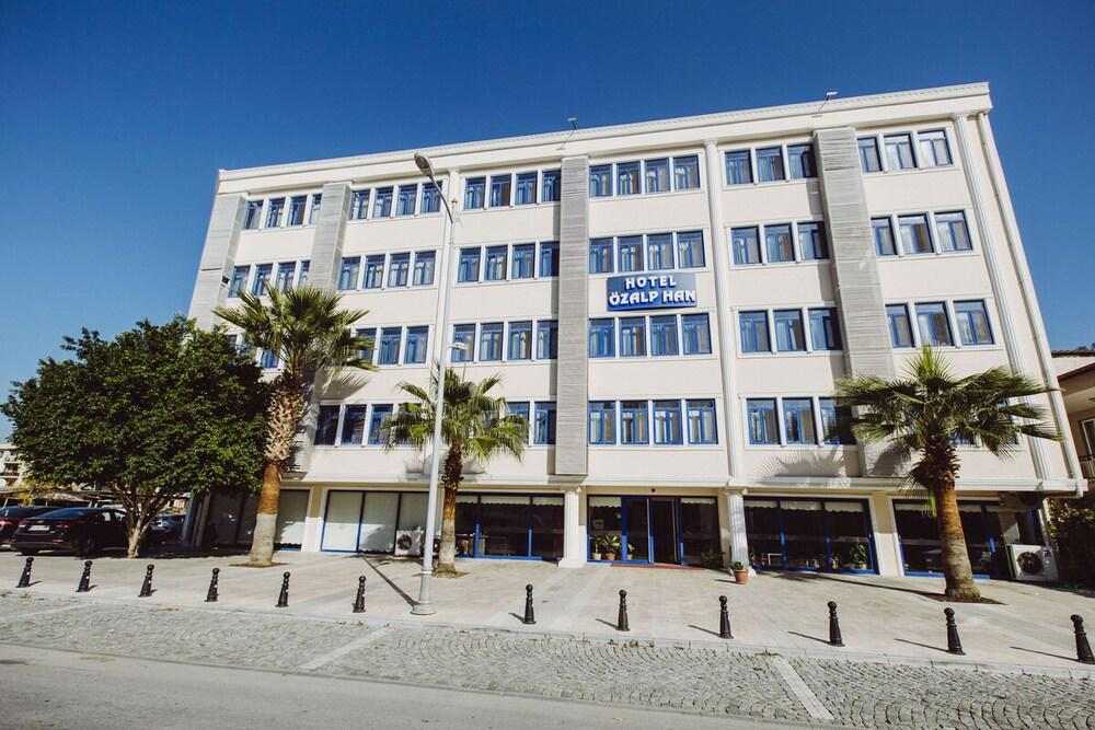 Özalp Han Hotel