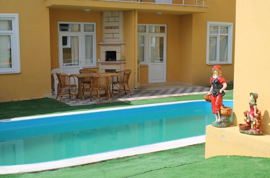 Sarıevler Doğa Turizm Tesisi