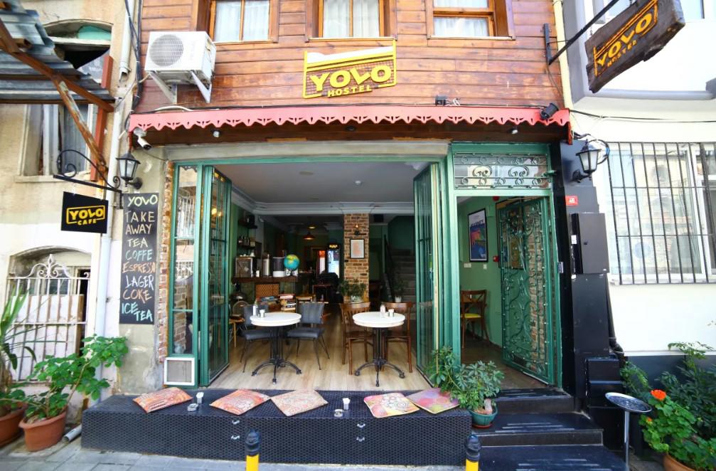 Yolo Hostel