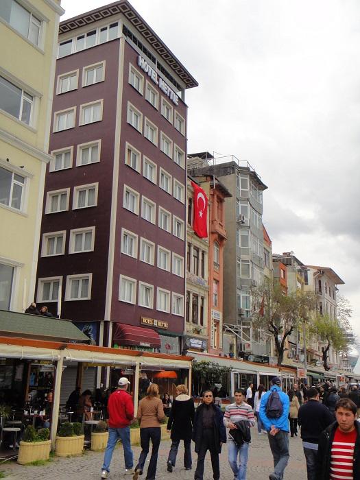 Hettie Hotel