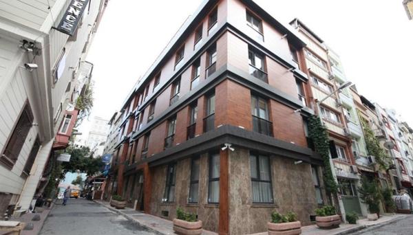 Taksim Corner Suite