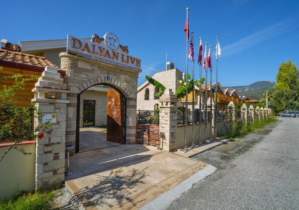 Dalyan Live Hotel