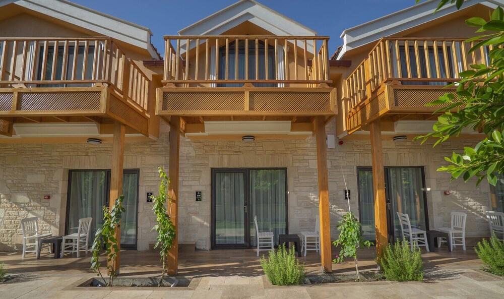 Dalyan Live Hotel