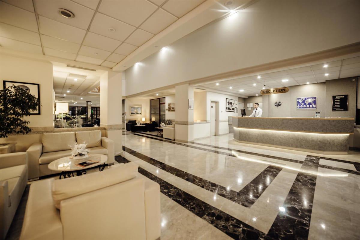 Patalya Lakeside Resort Hotel