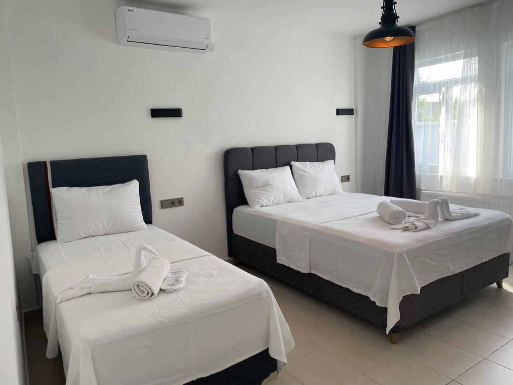 Parli Hotel