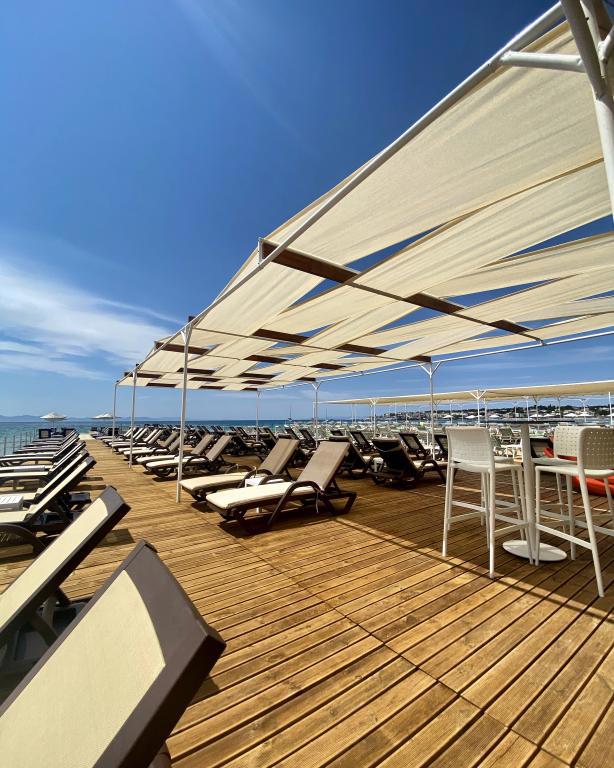 Seaside Apart Hotel