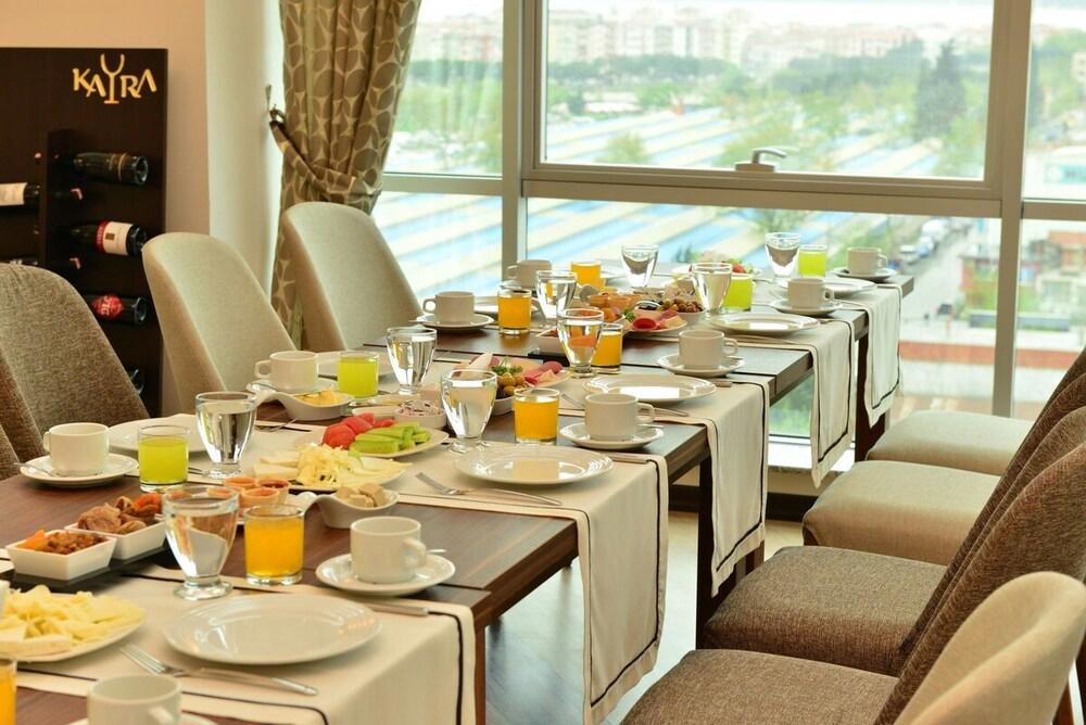 Parion Hotel