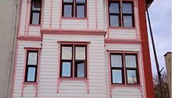Balat Suites