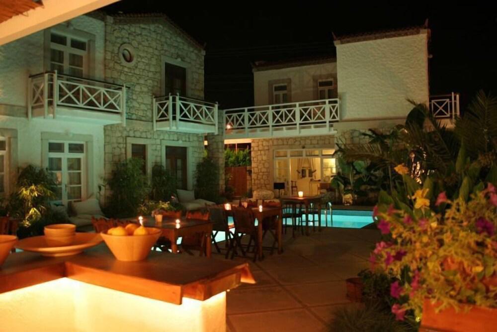 Alenos Boutique Hotel