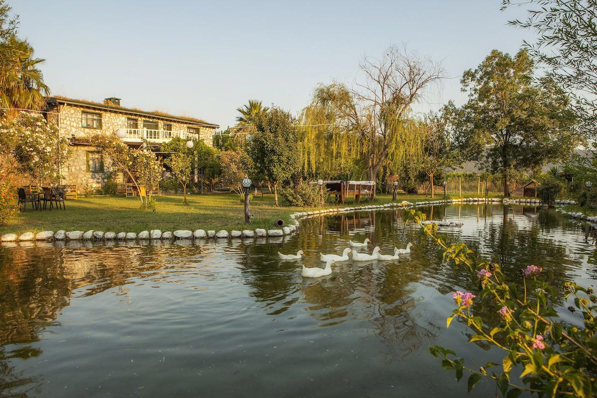 Otantik Taş Ev Boutique Hotel