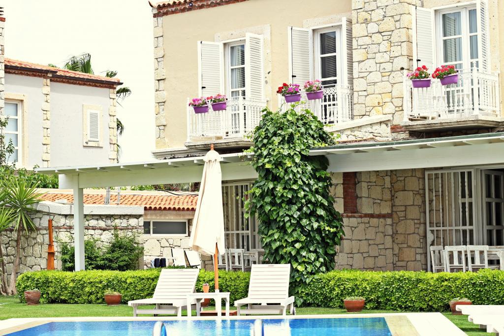 Panda Alaçatı Otel