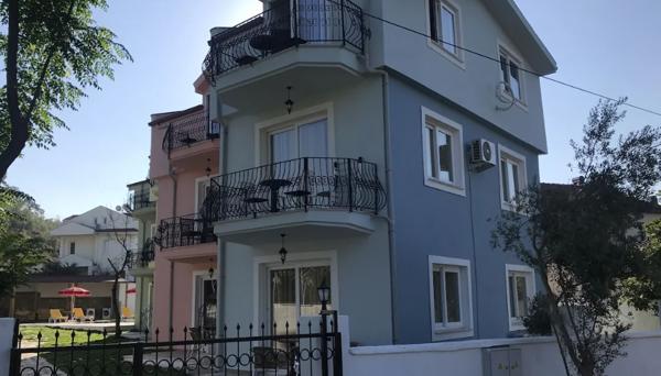 Infinity Lily Apartments