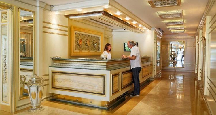 Cassiel Hotel