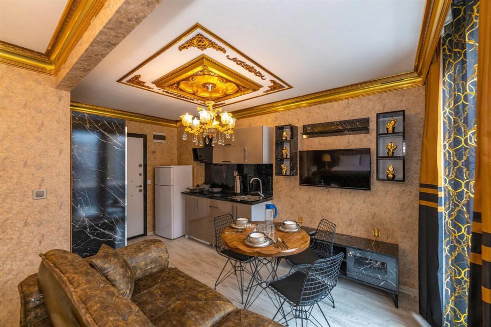 Sam Diamond Residence