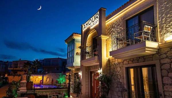 Amour Alaçatı