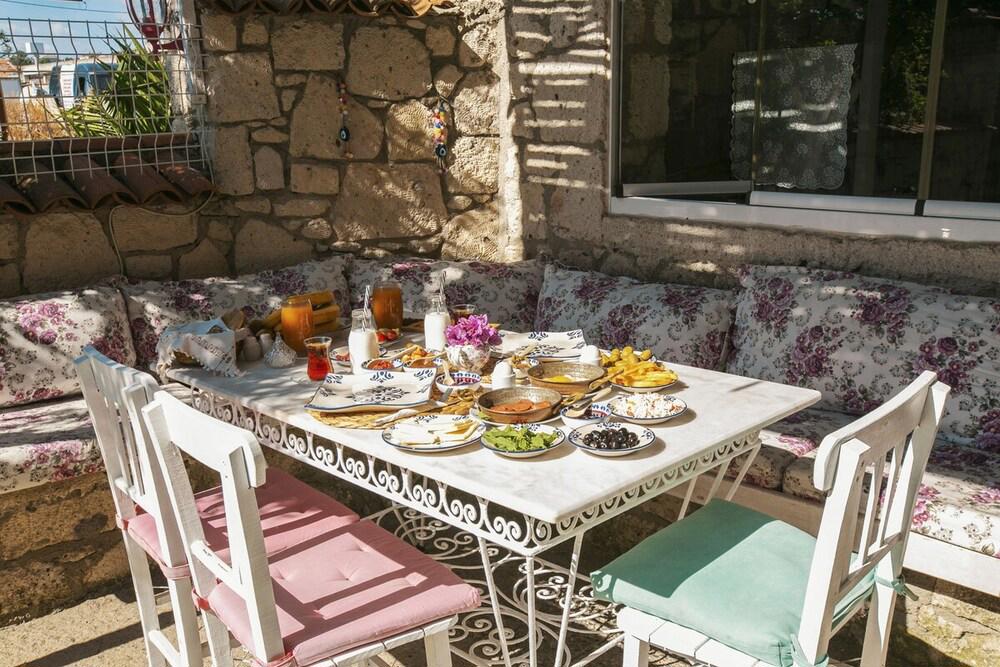 Aisem By Hire Alaçatı