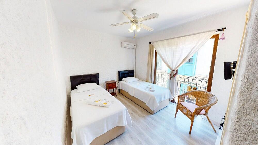 Ada Hotel Alaçatı