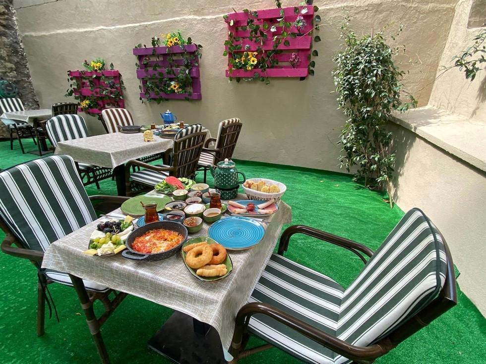Element Garden Hotel