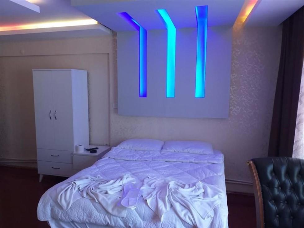 Blue Tower Suit Hotel