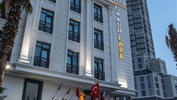 Grand Lark Otel
