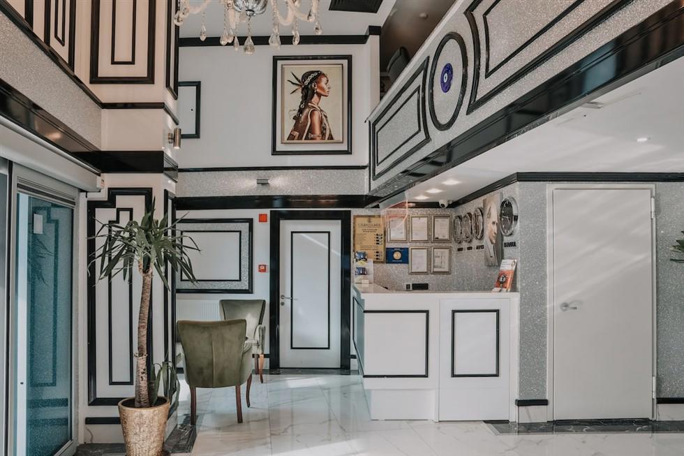 Grand Lark Otel
