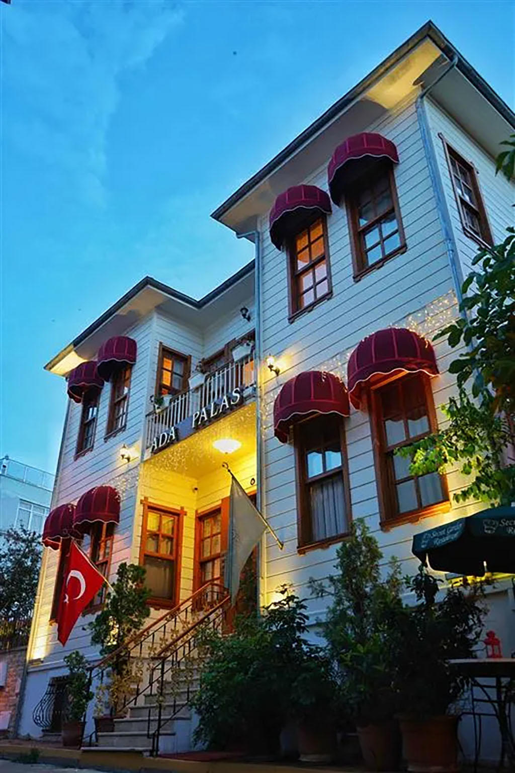 Ada Palas Büyükada