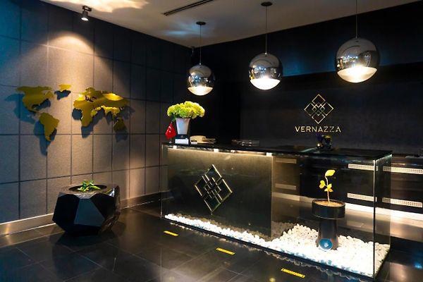 Vernazza Suites Hotel