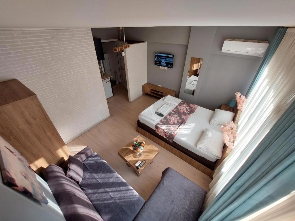 Rebu Suites