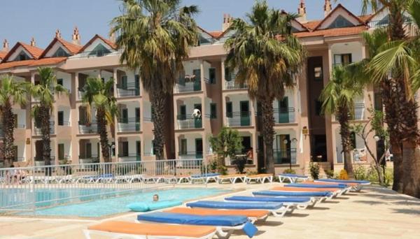 Club Caprice Suites