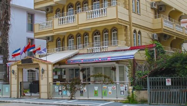DM Hotel
