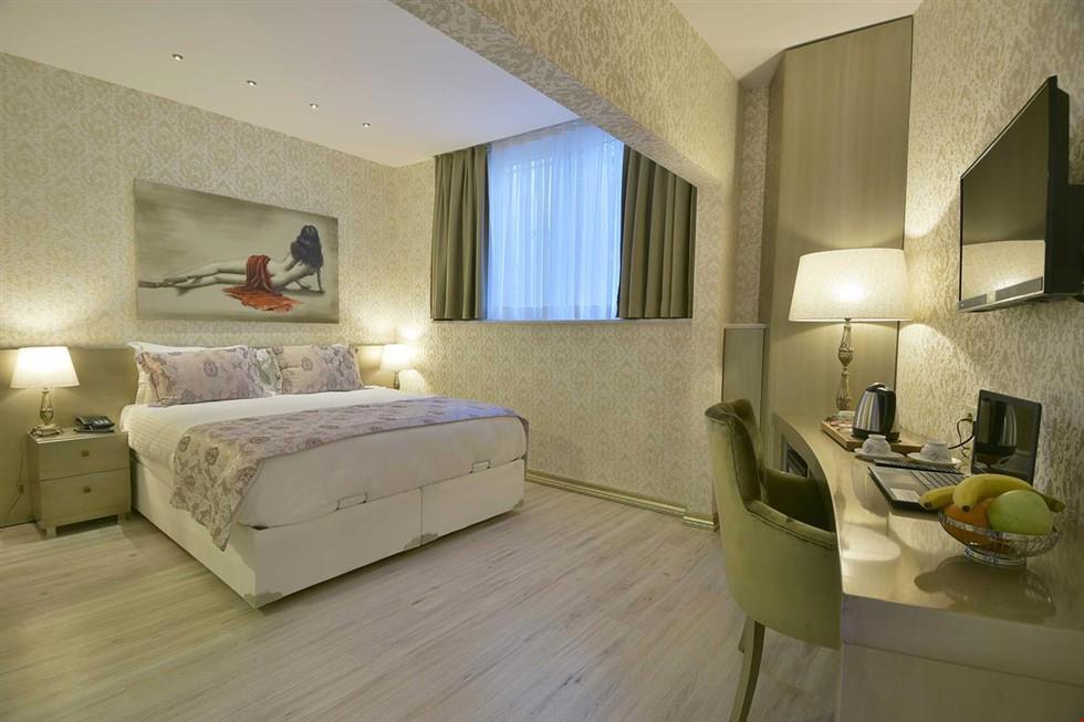 Adamel Hotel & Suite