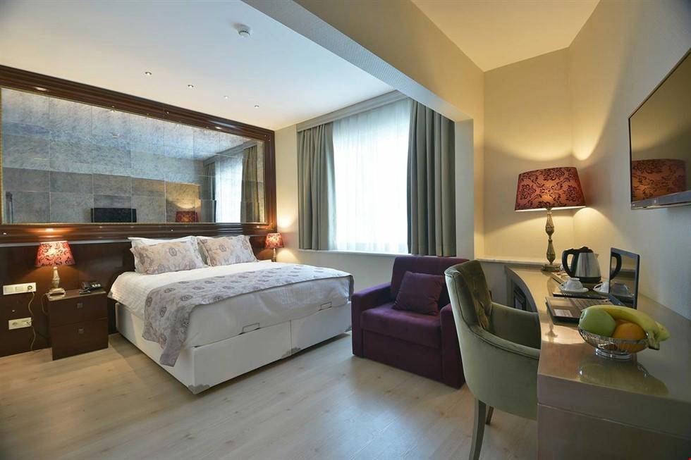 Adamel Hotel & Suite