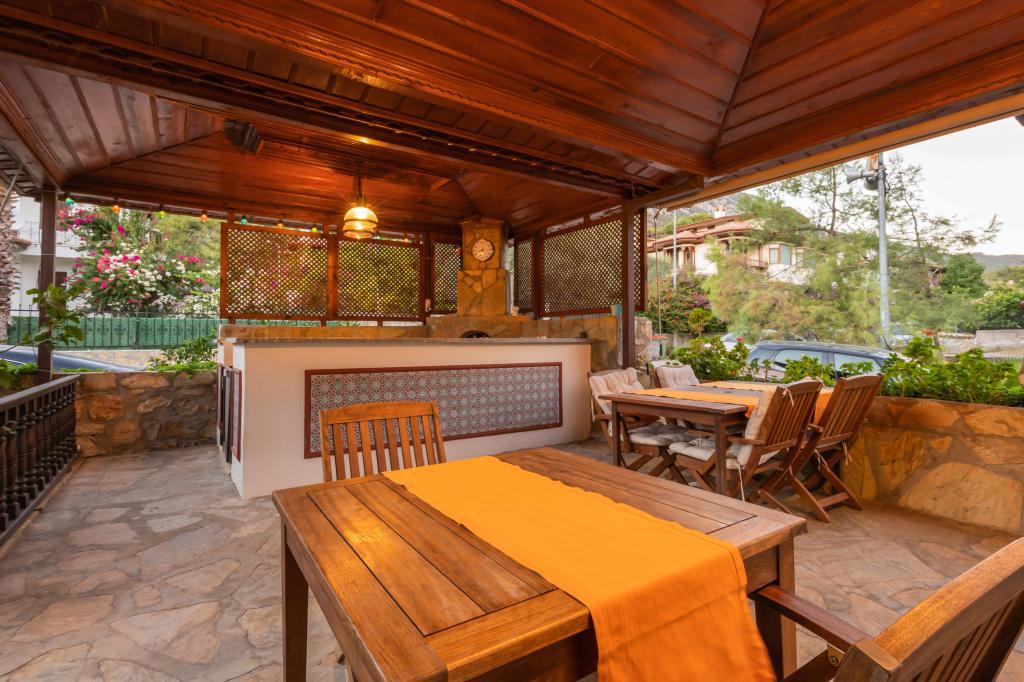 Liya Boutique Hotel & Suites